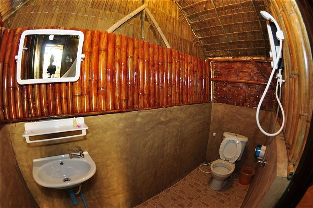 Phi Phi Hill Bamboo Bungalow Luaran gambar